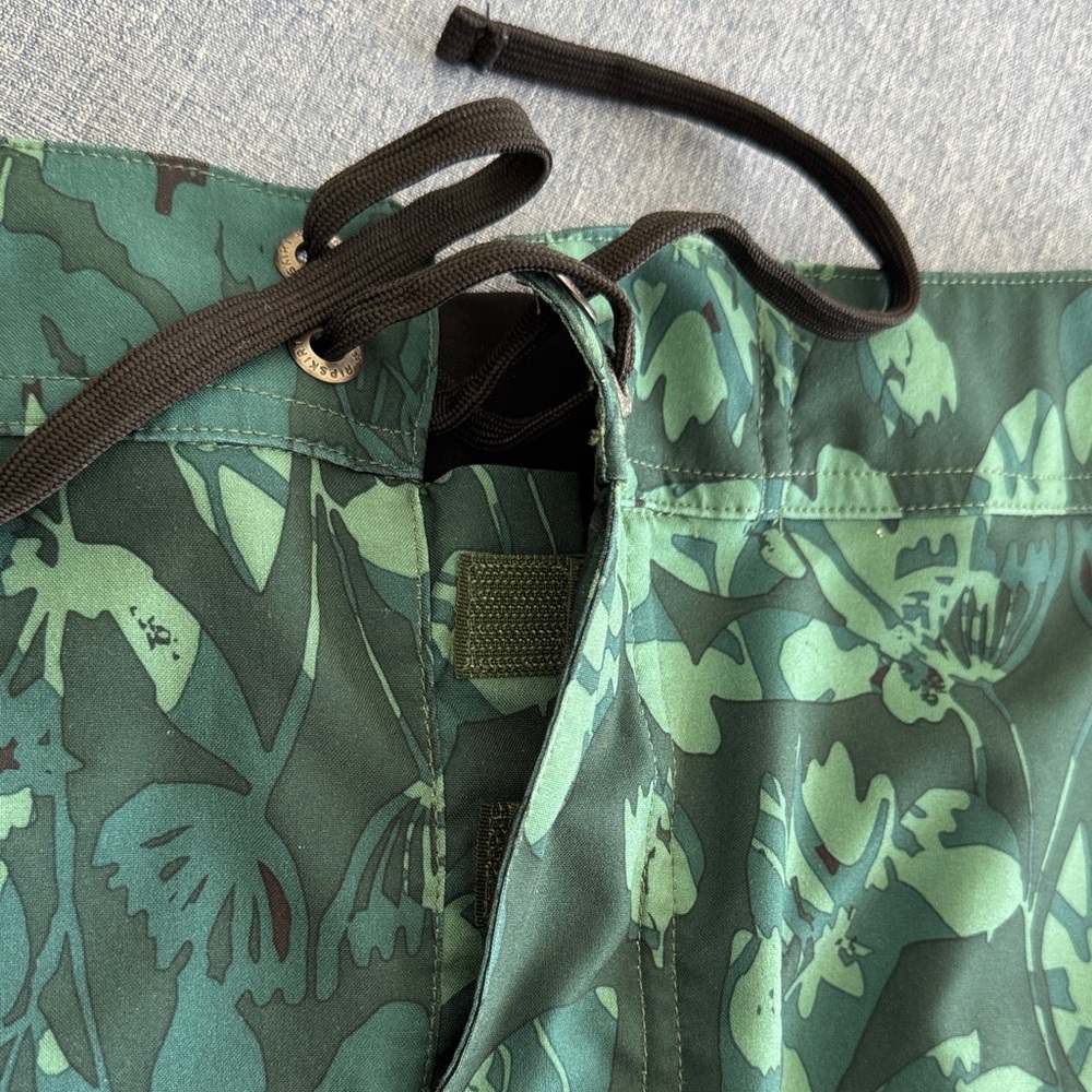Ripskirt Hawaii Tropical Green Mini Skirt - Picture 10 of 10